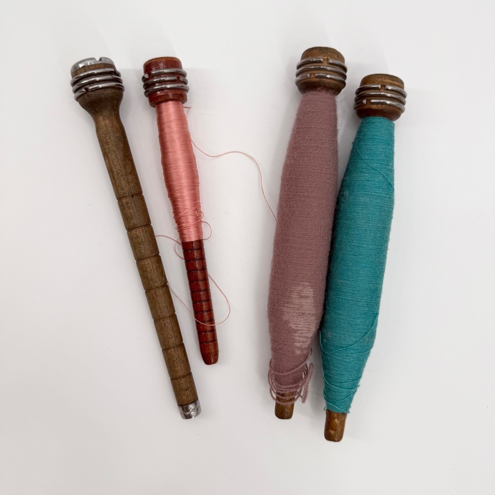 Antique Industrial Textile Mill Bobbins Pirns Quills Lot of 4